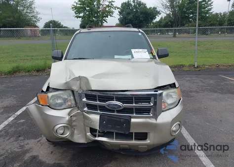 2010 Ford Escape Xlt из США, поврежденный, VIN 1FMCU9DG1AKA53630